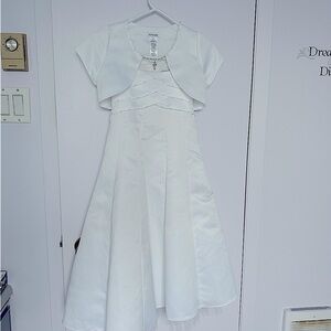 White Communion/Flowergirl formal dress for young girl